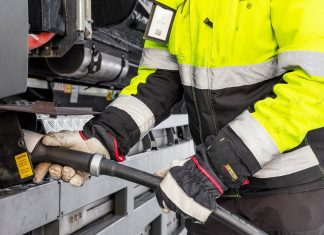 30 mil på el i polarkyla med 14 ton järnmalm på flaket