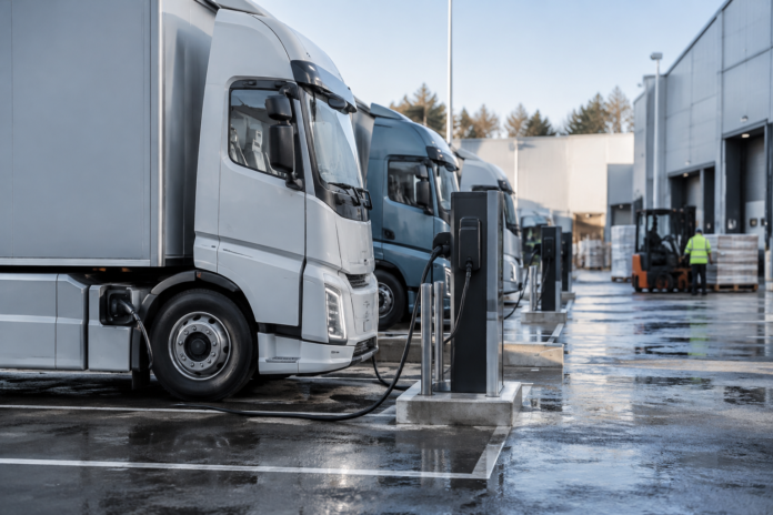 Dagab och Scania får Elektrifieringspriset för storskalig eldriven fjärrtrafik Dagab och Scania får Elektrifieringspriset för storskalig eldriven fjärrtrafik